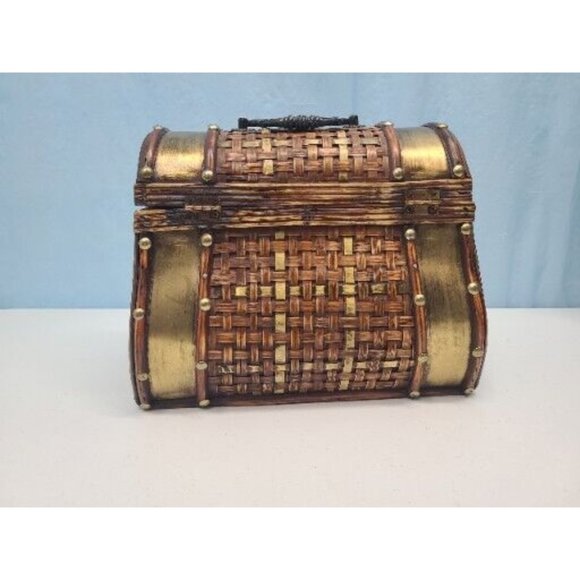 Vintage Wood, Wicker and Copper Treasure Chest ~ Treasure Box - Picture 4 of 9